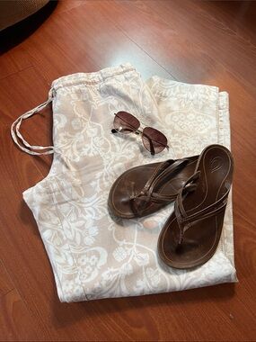 Beach Cream/White Floral Linen Wide-Leg Pants open trim design size 10